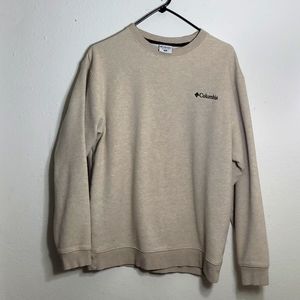 Columbia crewneck medium